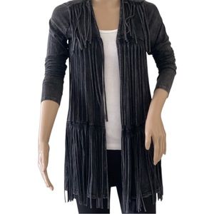 T-PARTY   Cute, Casual Gray Fringed  Open Front Sweater    Size Medium  …